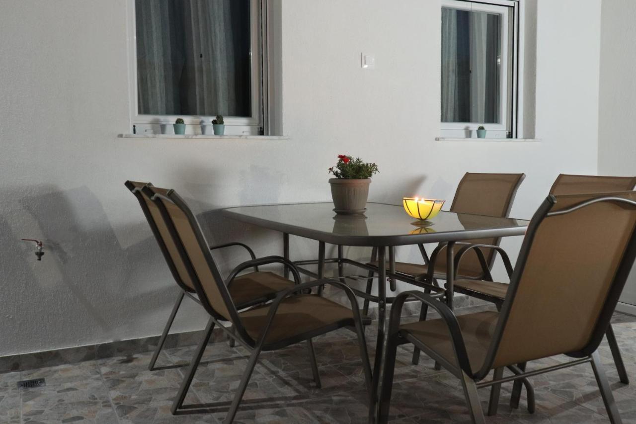 Filippou Luxury Apartments Flogita Exterior foto
